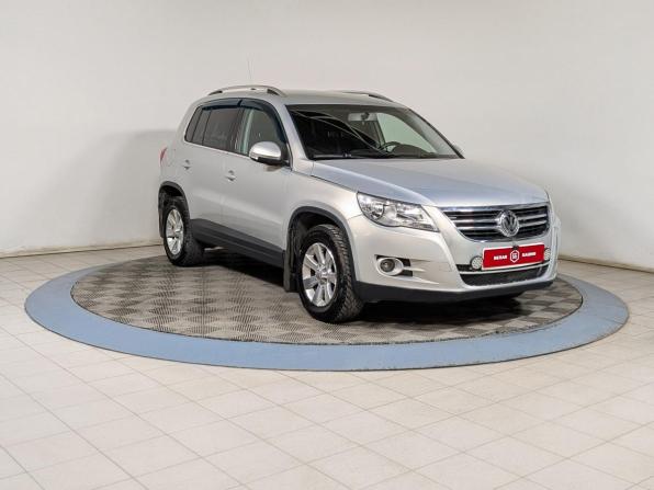 Volkswagen Tiguan I с пробегом 2011 года, цена 949 900 рублей, 245000 км, внедорожник, Автокод Объявления