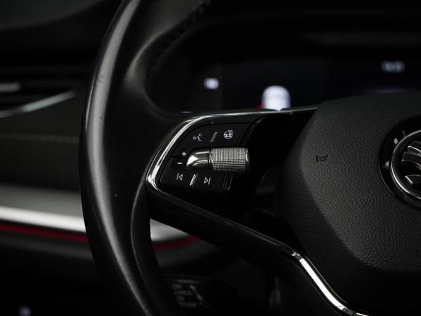 Skoda Octavia IV (A8) с пробегом 2020 года, цена 2 275 055 рублей, 149606 км, лифтбек, Автокод Объявления