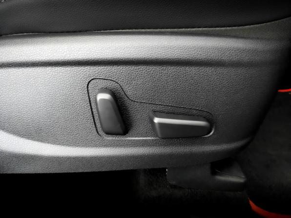 Hyundai Santa Fe IV Рестайлинг с пробегом 2022 года, цена 4 250 000 рублей, 62351 км, внедорожник, Автокод Объявления