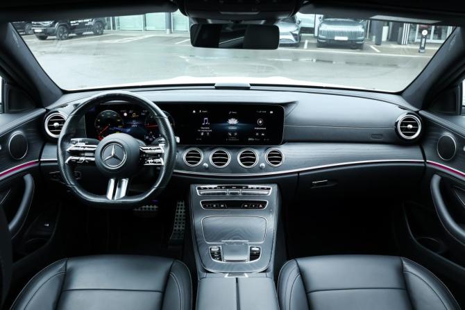 Mercedes-Benz E-Класс V (W213 S213 C238) Рестайлинг с пробегом 2020 года, цена 4 448 000 рублей, 69100 км, седан, Автокод Объявления