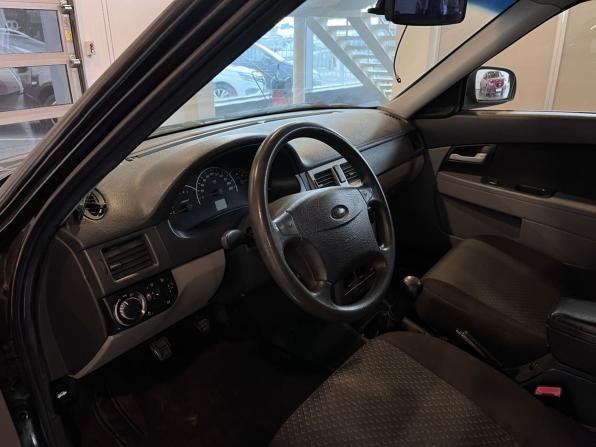 Lada (ВАЗ) Priora I с пробегом 2011 года, цена 245 000 рублей, 300097 км, седан, Автокод Объявления
