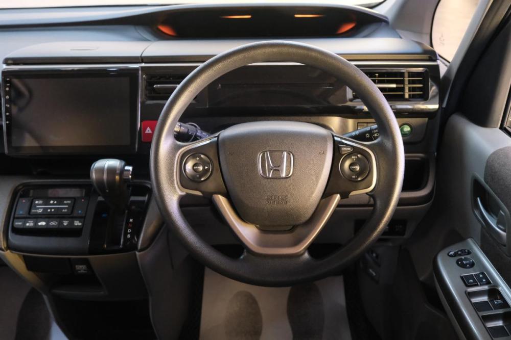 Honda Stepwgn V Омск  - изображение 13