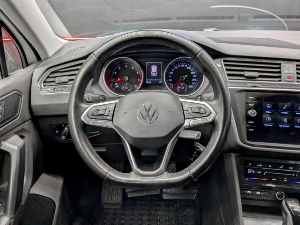 Volkswagen Tiguan II Рестайлинг с пробегом 2021 года, цена 2 950 000 рублей, 87181 км, внедорожник, Автокод Объявления