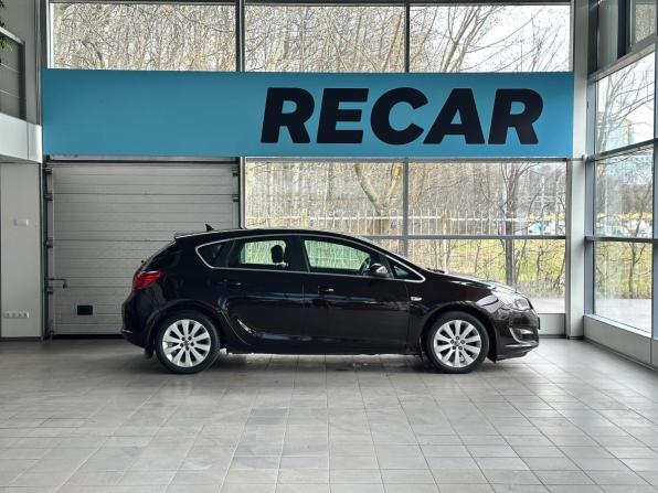 Opel Astra J Рестайлинг с пробегом 2014 года, цена 970 000 рублей, 129427 км, хэтчбек, Автокод Объявления