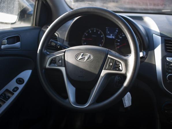 Hyundai Solaris I с пробегом 2013 года, цена 660 000 рублей, 232079 км, седан, Автокод Объявления
