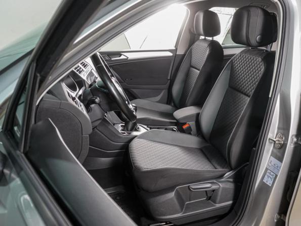 Volkswagen Tiguan II с пробегом 2020 года, цена 2 279 000 рублей, 50944 км, внедорожник, Автокод Объявления