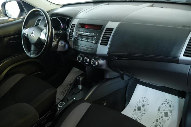 Mitsubishi Outlander II Рестайлинг с пробегом 2011 года, цена 1 279 000 рублей, 175000 км, внедорожник, Автокод Объявления