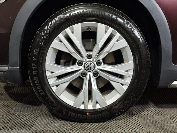 Volkswagen Passat B8 с пробегом 2017 года, цена 2 331 000 рублей, 182597 км, универсал, Автокод Объявления
