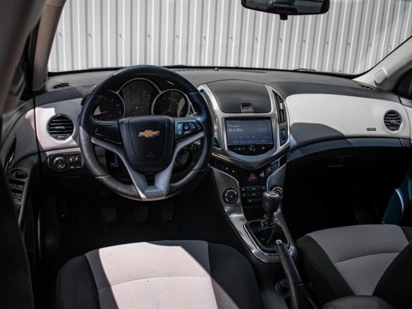 Chevrolet Cruze I Рестайлинг с пробегом 2014 года, цена 680 000 рублей, 171471 км, хэтчбек, Автокод Объявления