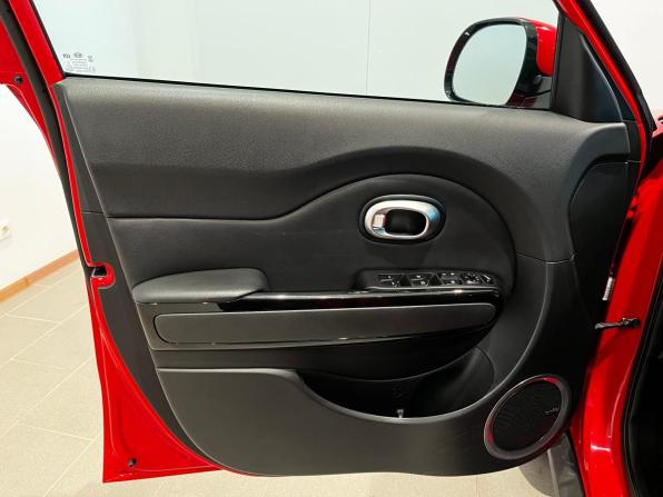Kia Soul II с пробегом 2015 года, цена 1 360 000 рублей, 99875 км, хэтчбек, Автокод Объявления