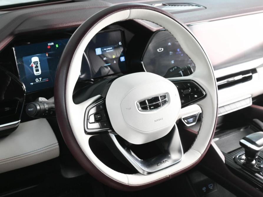 Geely Monjaro I Ростов-на-Дону  - изображение 13