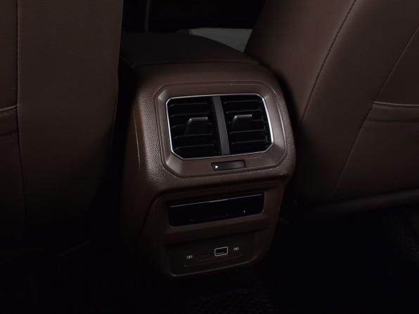 Volkswagen Tiguan II Рестайлинг (China Market) с пробегом 2021 года, цена 4 199 995 рублей, 42764 км, внедорожник, Автокод Объявления