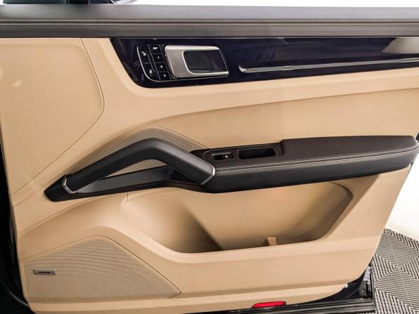 Porsche Cayenne III с пробегом 2018 года, цена 4 919 000 рублей, 168886 км, внедорожник, Автокод Объявления