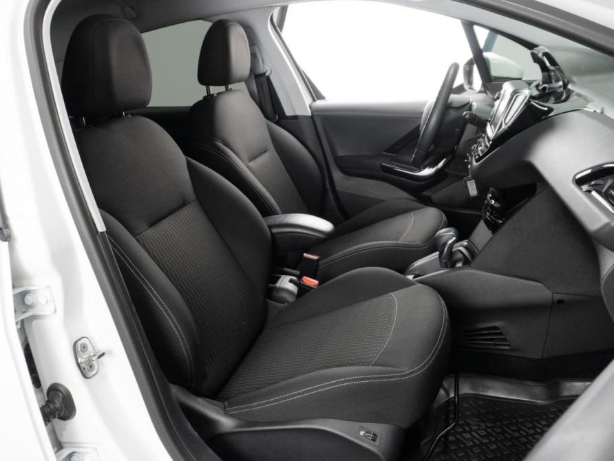 Peugeot 208 I Рестайлинг Тюмень  - изображение 8