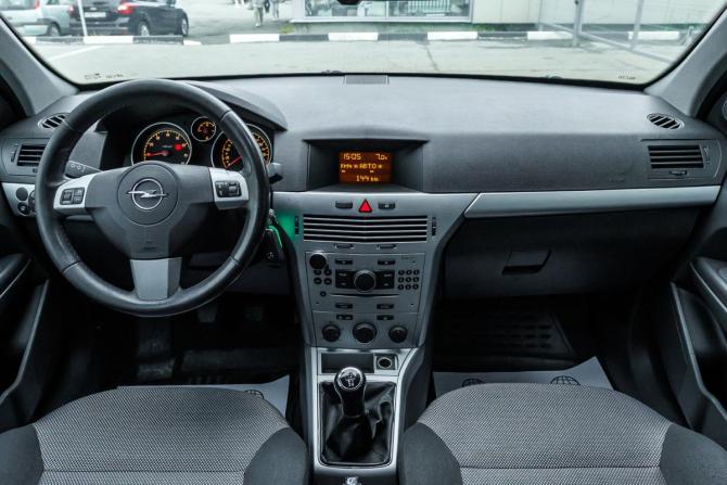 Opel Astra H Рестайлинг с пробегом 2011 года, цена 440 000 рублей, 172450 км, хэтчбек, Автокод Объявления