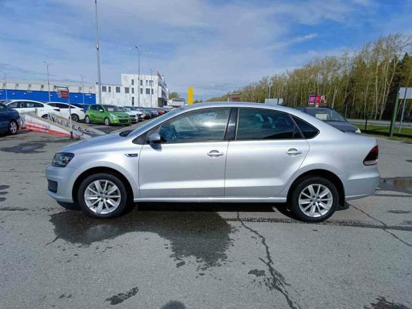 Volkswagen Polo V Рестайлинг с пробегом 2019 года, цена 1 349 995 рублей, 80178 км, седан, Автокод Объявления