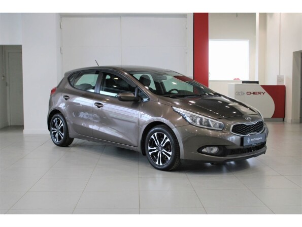 Kia Ceed II с пробегом 2013 года, цена 1 269 000 рублей, 158200 км, хэтчбек, Автокод Объявления
