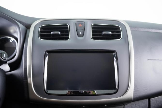 Renault Sandero II Рестайлинг с пробегом 2021 года, цена 1 299 000 рублей, 116727 км, хэтчбек, Автокод Объявления