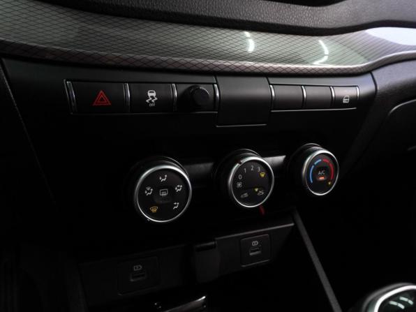 Lada (ВАЗ) Vesta I Рестайлинг (NG) с пробегом 2024 года, цена 1 349 000 рублей, 24072 км, седан, Автокод Объявления