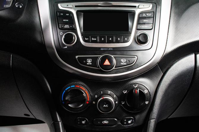 Hyundai Solaris I Рестайлинг с пробегом 2014 года, цена 879 000 рублей, 153000 км, седан, Автокод Объявления
