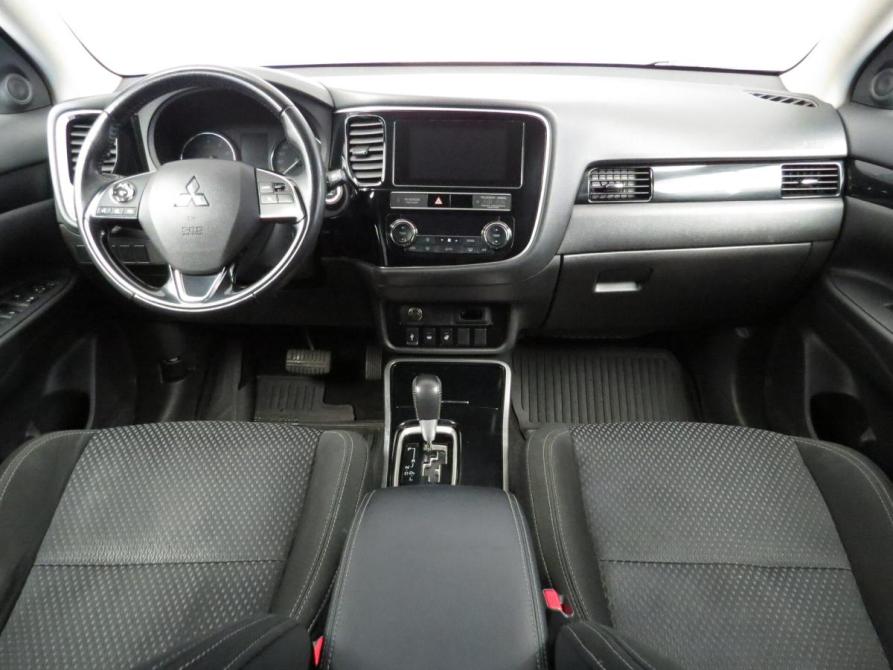 Mitsubishi Outlander III Рестайлинг 3 Санкт-Петербург  - изображение 6