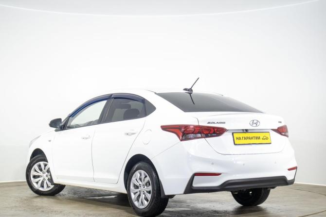 Hyundai Solaris II с пробегом 2018 года, цена 1 339 000 рублей, 109200 км, седан, Автокод Объявления