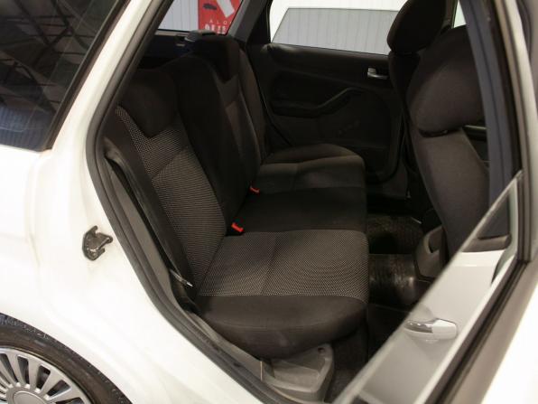 Ford Focus II Рестайлинг с пробегом 2010 года, цена 515 000 рублей, 215365 км, универсал, Автокод Объявления