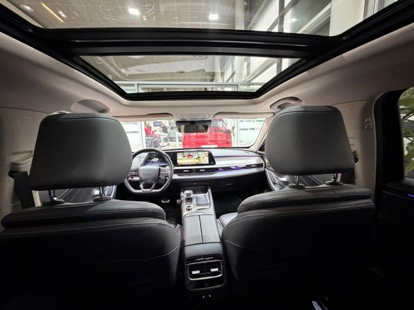 Chery Arrizo 8 с пробегом 2023 года, цена 2 250 000 рублей, 47746 км, седан, Автокод Объявления