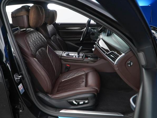 BMW 7 серии VI (G11/G12) Рестайлинг с пробегом 2020 года, цена 4 993 055 рублей, 130045 км, седан, Автокод Объявления