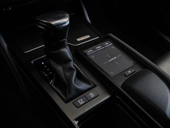 Lexus ES VII Рестайлинг с пробегом 2021 года, цена 3 090 000 рублей, 171437 км, седан, Автокод Объявления