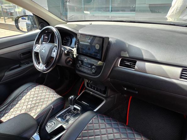 Mitsubishi Outlander III Рестайлинг 2 с пробегом 2018 года, цена 1 753 000 рублей, 175975 км, внедорожник, Автокод Объявления