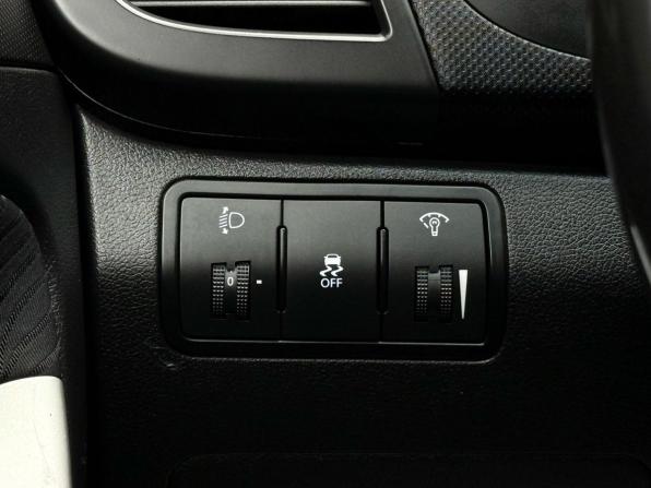 Hyundai Solaris I с пробегом 2011 года, цена 719 000 рублей, 174133 км, седан, Автокод Объявления