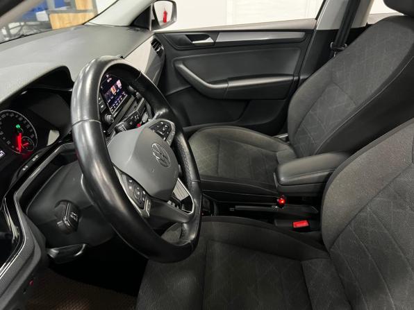 Volkswagen Polo VI с пробегом 2021 года, цена 1 500 000 рублей, 116866 км, лифтбек, Автокод Объявления