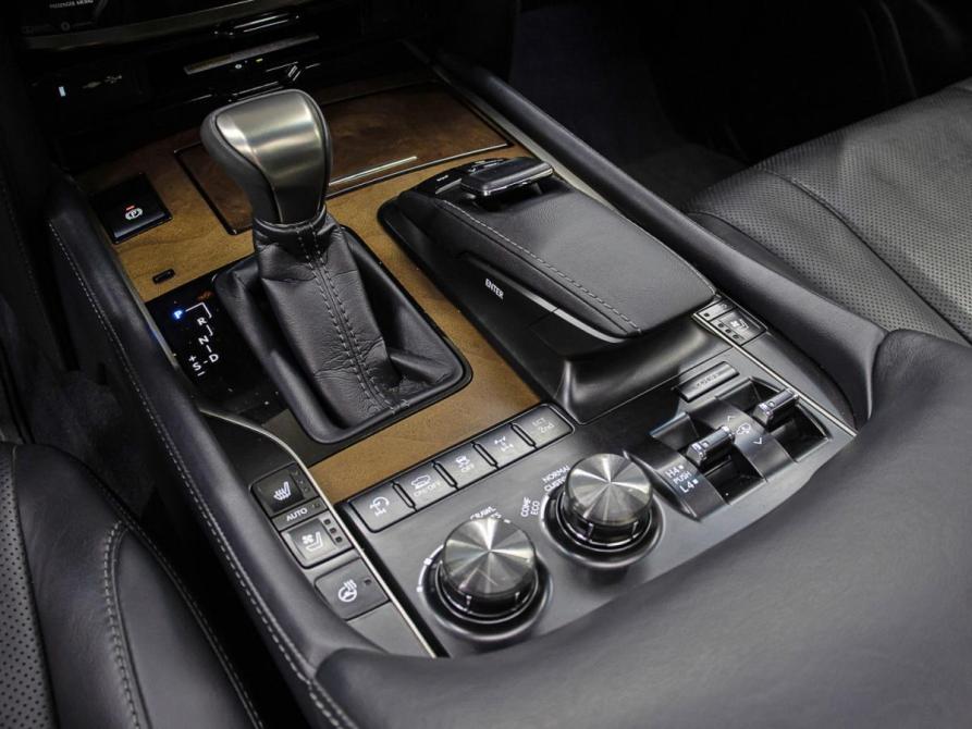 Lexus LX III Рестайлинг 2 Москва  - изображение 18