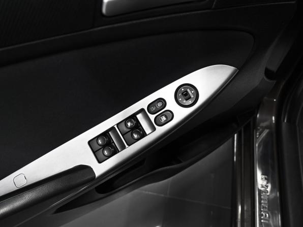 Hyundai Solaris I Рестайлинг с пробегом 2016 года, цена 795 000 рублей, 267927 км, седан, Автокод Объявления