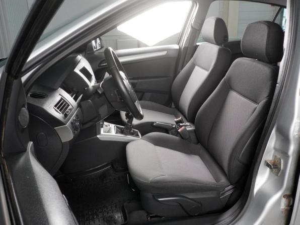 Opel Astra H Рестайлинг с пробегом 2013 года, цена 880 000 рублей, 159969 км, седан, Автокод Объявления