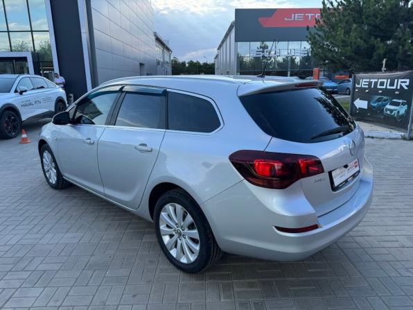 Opel Astra J с пробегом 2012 года, цена 799 900 рублей, 143381 км, универсал, Автокод Объявления