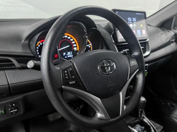 Toyota Yaris XP150 Рестайлинг с пробегом 2022 года, цена 1 700 000 рублей, 22936 км, хэтчбек, Автокод Объявления