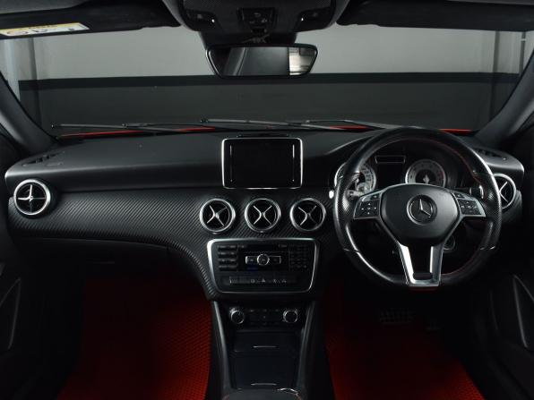 Mercedes-Benz A-Класс III (W176) с пробегом 2015 года, цена 1 329 997 рублей, 45721 км, хэтчбек, Автокод Объявления
