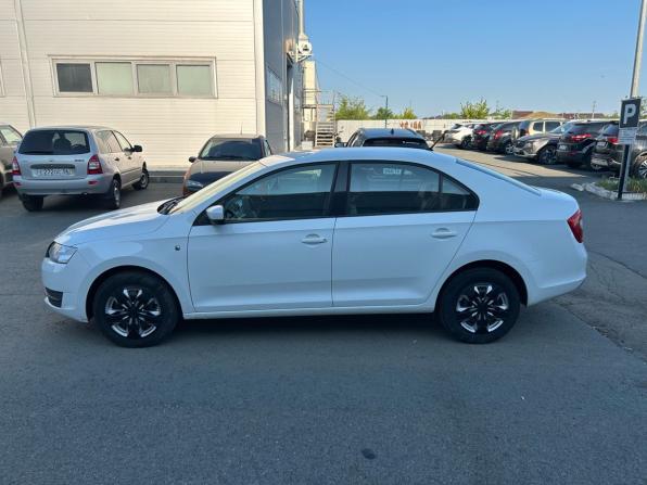 Skoda Rapid I с пробегом 2016 года, цена 850 000 рублей, 208523 км, лифтбек, Автокод Объявления