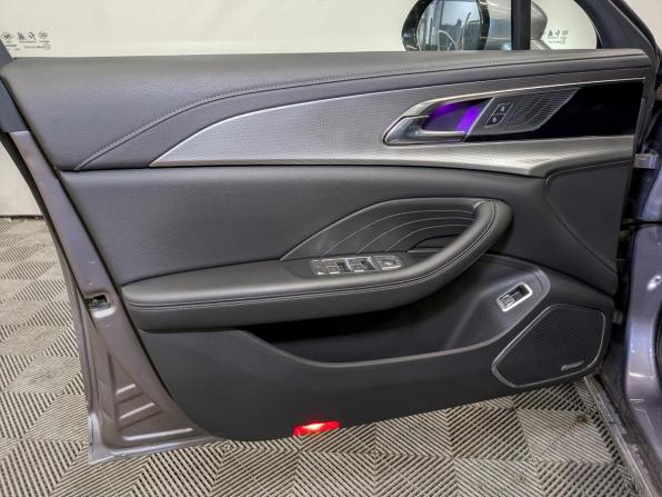 Hongqi H5 II с пробегом 2024 года, цена 2 525 000 рублей, 81152 км, седан, Автокод Объявления