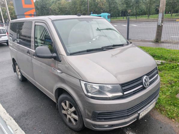 Volkswagen Multivan T6 с пробегом 2018 года, цена 3 100 000 рублей, 209548 км, минивэн, Автокод Объявления