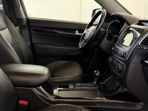 Kia Sorento II Рестайлинг с пробегом 2015 года, цена 2 150 000 рублей, 112680 км, внедорожник, Автокод Объявления