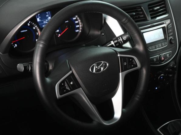 Hyundai Solaris I Рестайлинг с пробегом 2016 года, цена 1 099 000 рублей, 137770 км, седан, Автокод Объявления