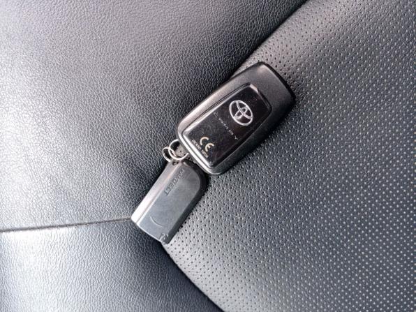 Toyota Camry VIII (XV70) Рестайлинг с пробегом 2021 года, цена 2 270 000 рублей, 152497 км, седан, Автокод Объявления