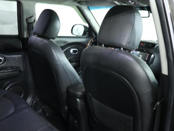 Kia Soul II Рестайлинг с пробегом 2018 года, цена 1 399 000 рублей, 131906 км, хэтчбек, Автокод Объявления