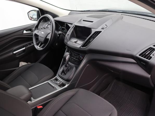 Ford Kuga II Рестайлинг с пробегом 2018 года, цена 1 680 000 рублей, 117101 км, внедорожник, Автокод Объявления
