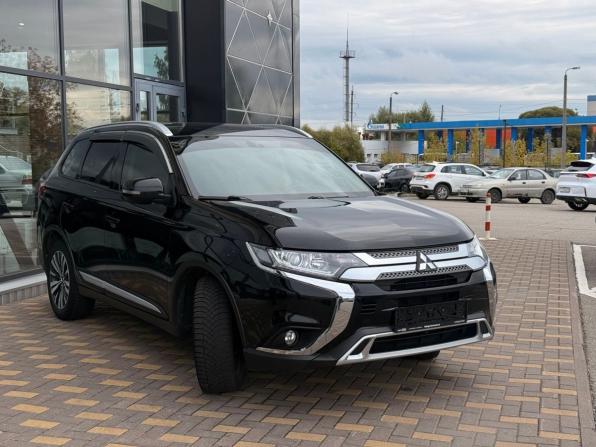 Mitsubishi Outlander III Рестайлинг 3 с пробегом 2020 года, цена 2 300 000 рублей, 68733 км, внедорожник, Автокод Объявления