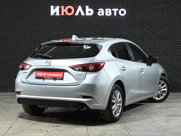 Mazda Axela III Рестайлинг с пробегом 2017 года, цена 1 365 000 рублей, 181436 км, хэтчбек, Автокод Объявления