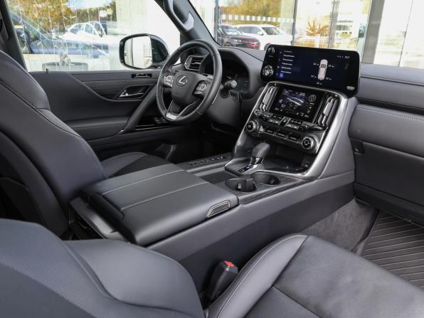 Lexus LX IV с пробегом 2025 года, цена 22 660 000 рублей, 6197 км, внедорожник, Автокод Объявления